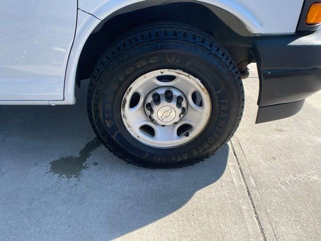 Used 2020 Chevrolet Express 2500 w/ Driver Convenience Package image 11