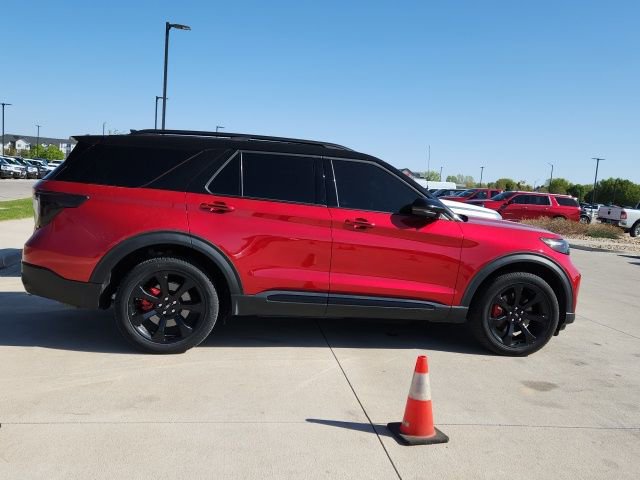 Certified 2023 Ford Explorer ST w/ Equipment Group 401A AWD/4WD image 2