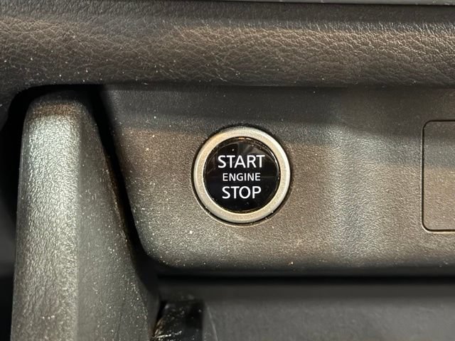 Used 2021 Nissan Rogue SV AWD/4WD image 17