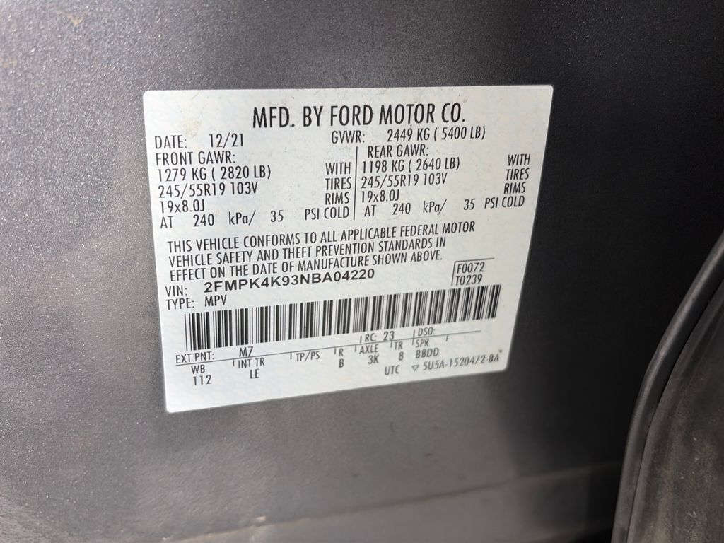 Certified 2022 Ford Edge Titanium AWD/4WD image 9