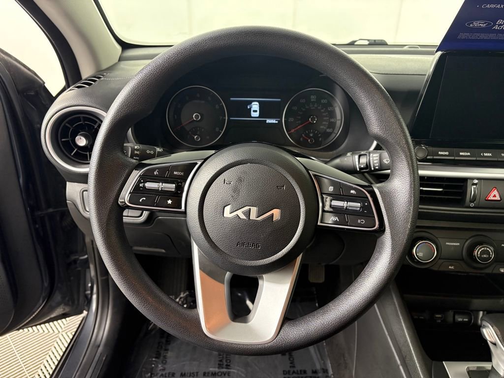 Used 2023 Kia Forte LXS w/ LXS Technology Package image 16