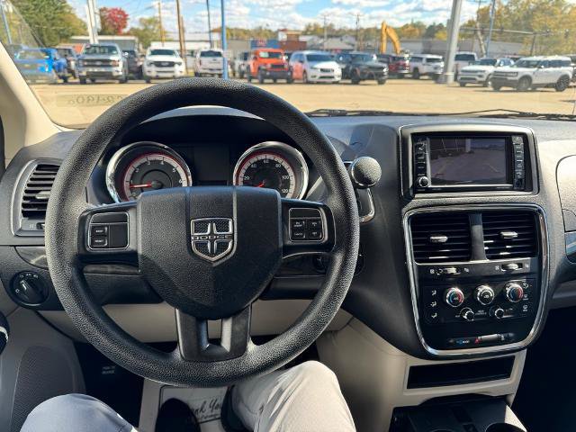 Used 2019 Dodge Grand Caravan SE image 26