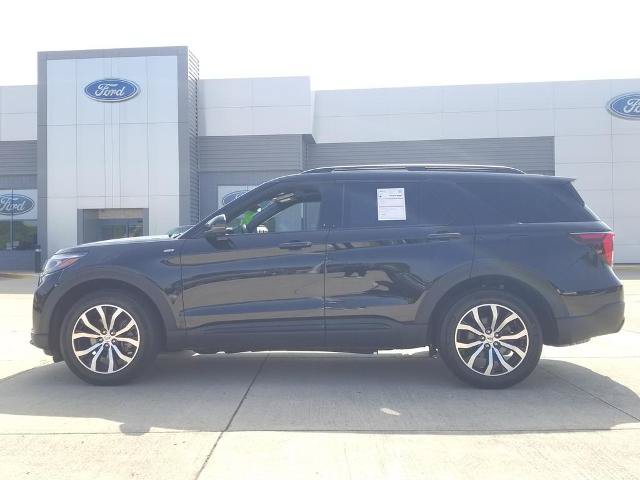 Certified 2026 Ford Explorer ST-Line AWD/4WD image 6
