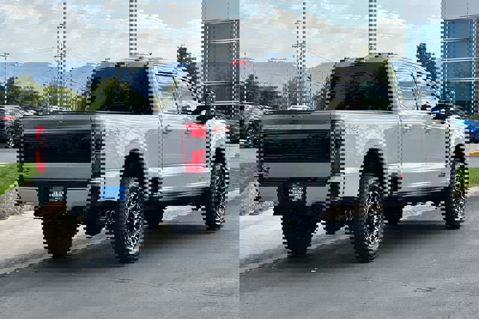 Certified 2025 Ford F250 Platinum image 5