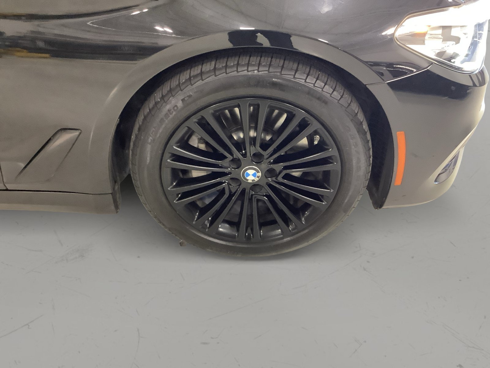 Used 2019 BMW 530i RWD image 10
