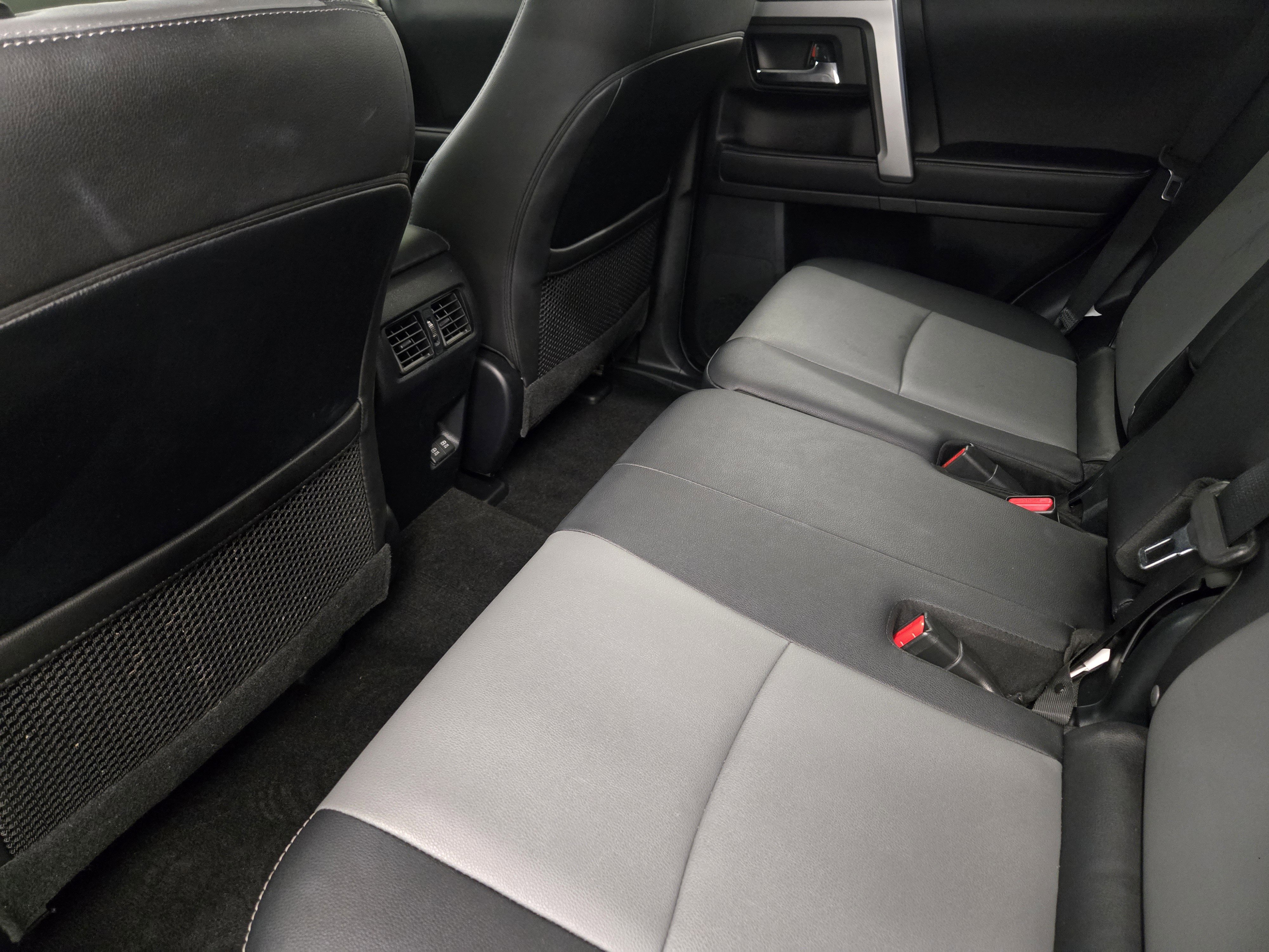 Used 2022 Toyota 4Runner SR5 Premium w/ Moonroof Package RWD image 31