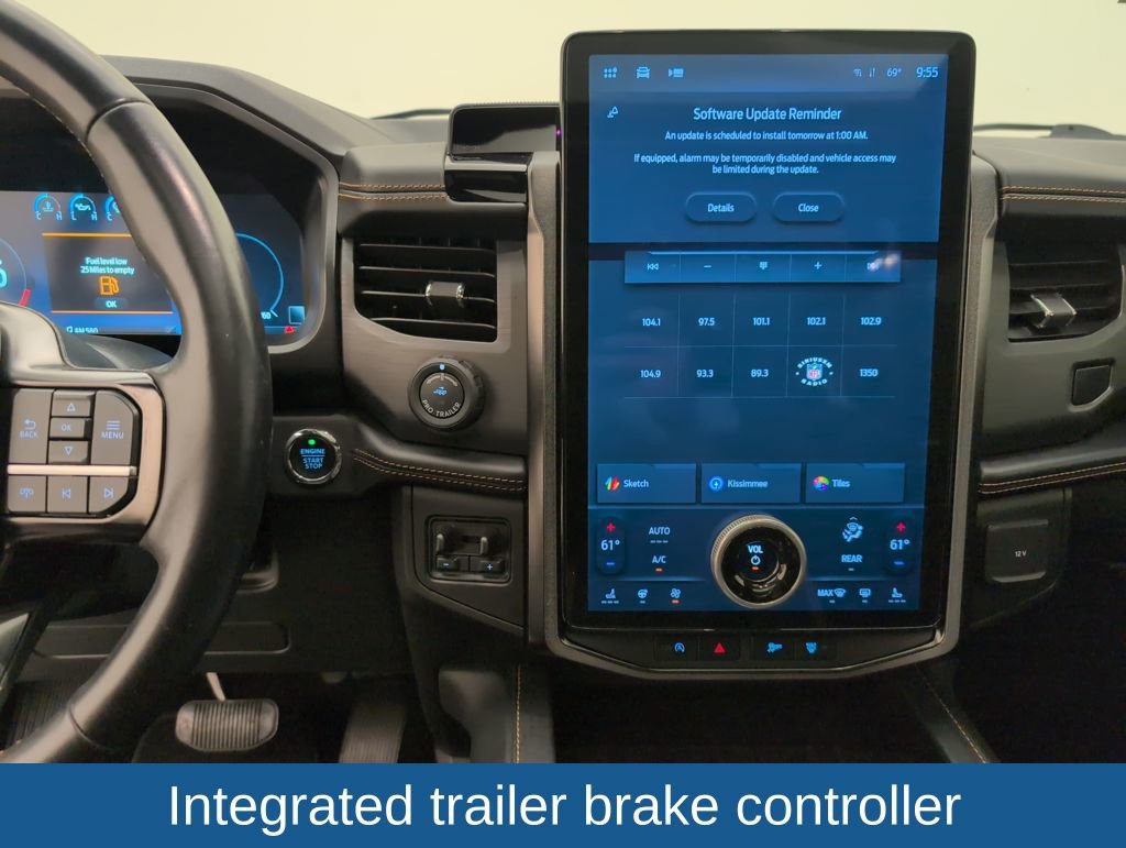 Certified 2023 Ford Expedition Platinum image 23