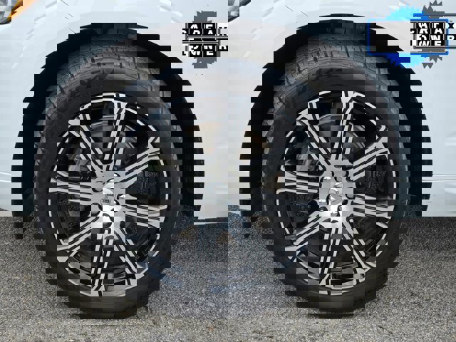 Used 2021 Volvo XC60 T5 Inscription w/ Protection Package image 10