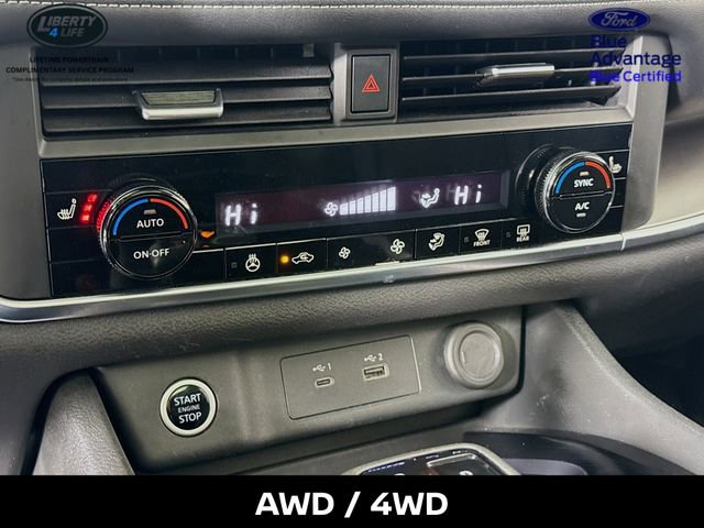 Used 2023 Nissan Rogue SV w/ SV Premium B Package image 15