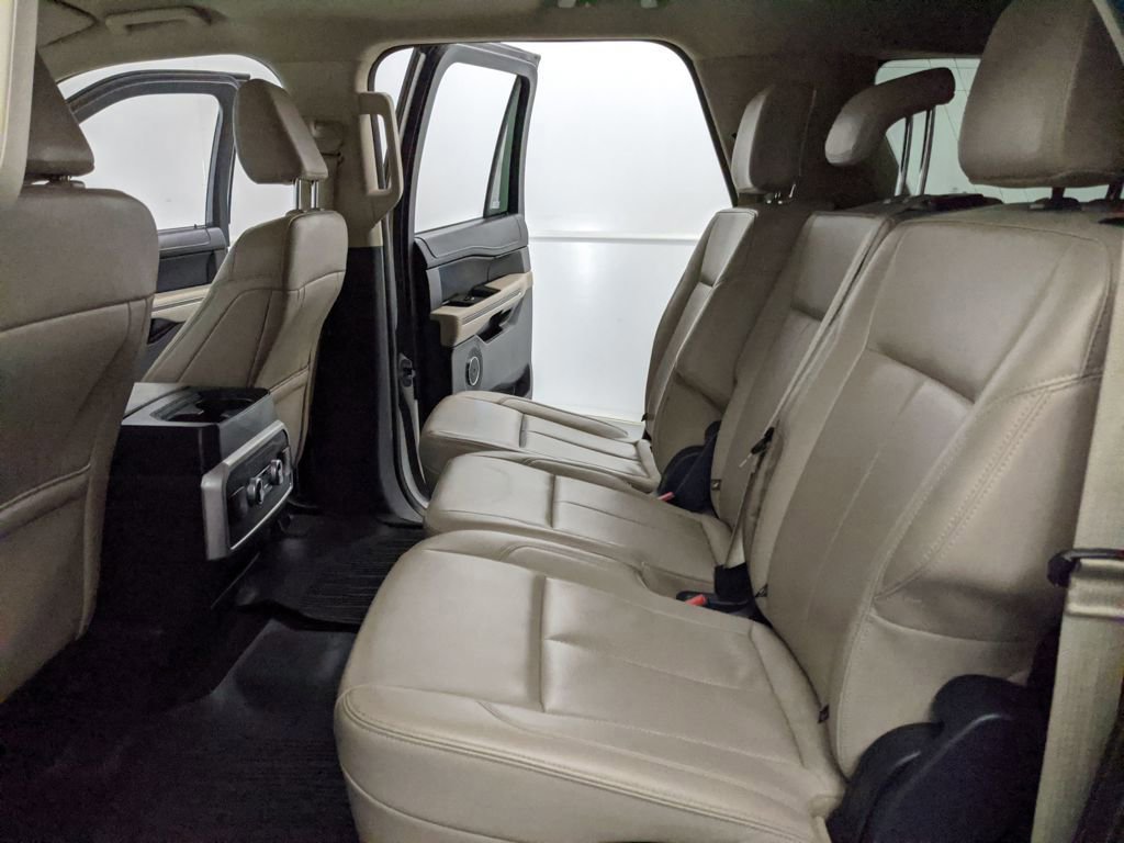 Certified 2024 Ford Expedition Max XLT image 18