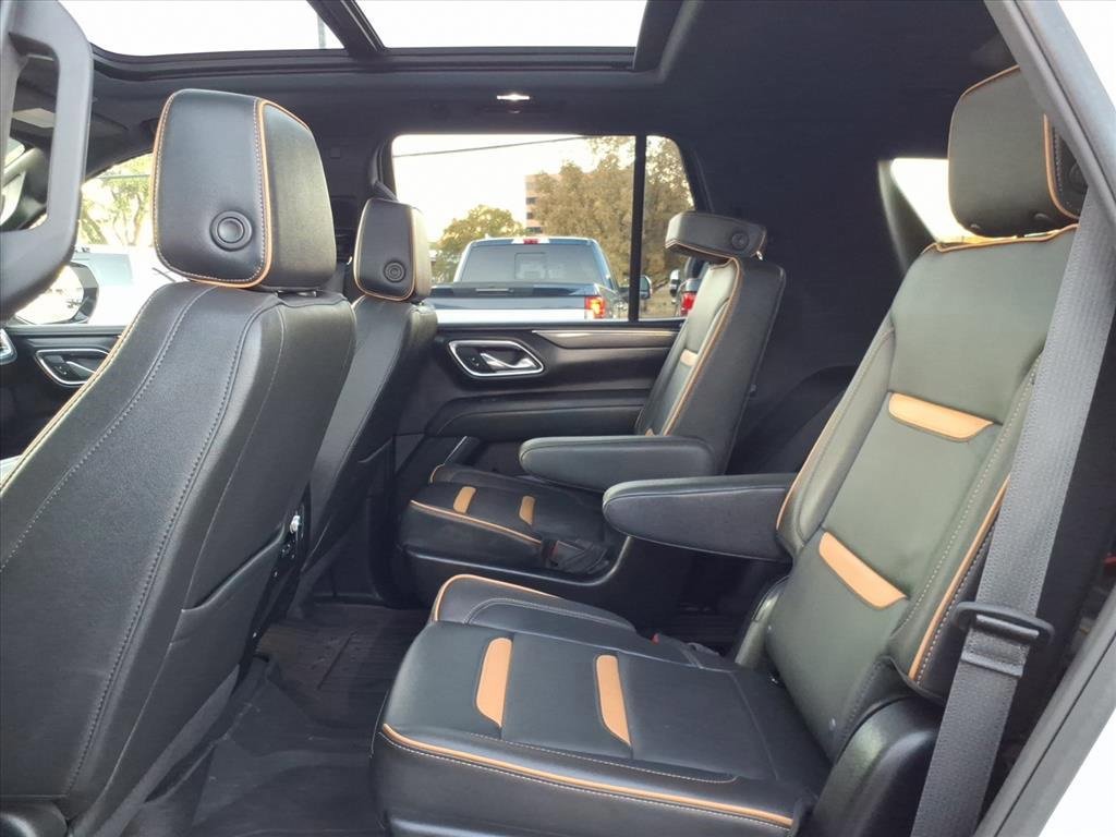 Used 2024 GMC Yukon AT4 w/ AT4 Premium Plus Package image 18
