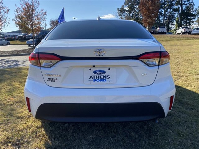 Used 2023 Toyota Corolla LE w/ LE Convenience Package image 4