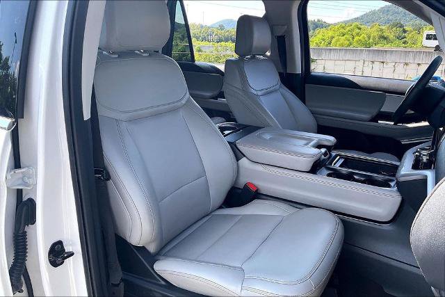 Certified 2025 Ford Expedition Max Active RWD image 7