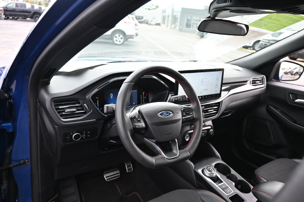 Certified 2023 Ford Escape ST-Line w/ Tech Pack #1 AWD/4WD image 20