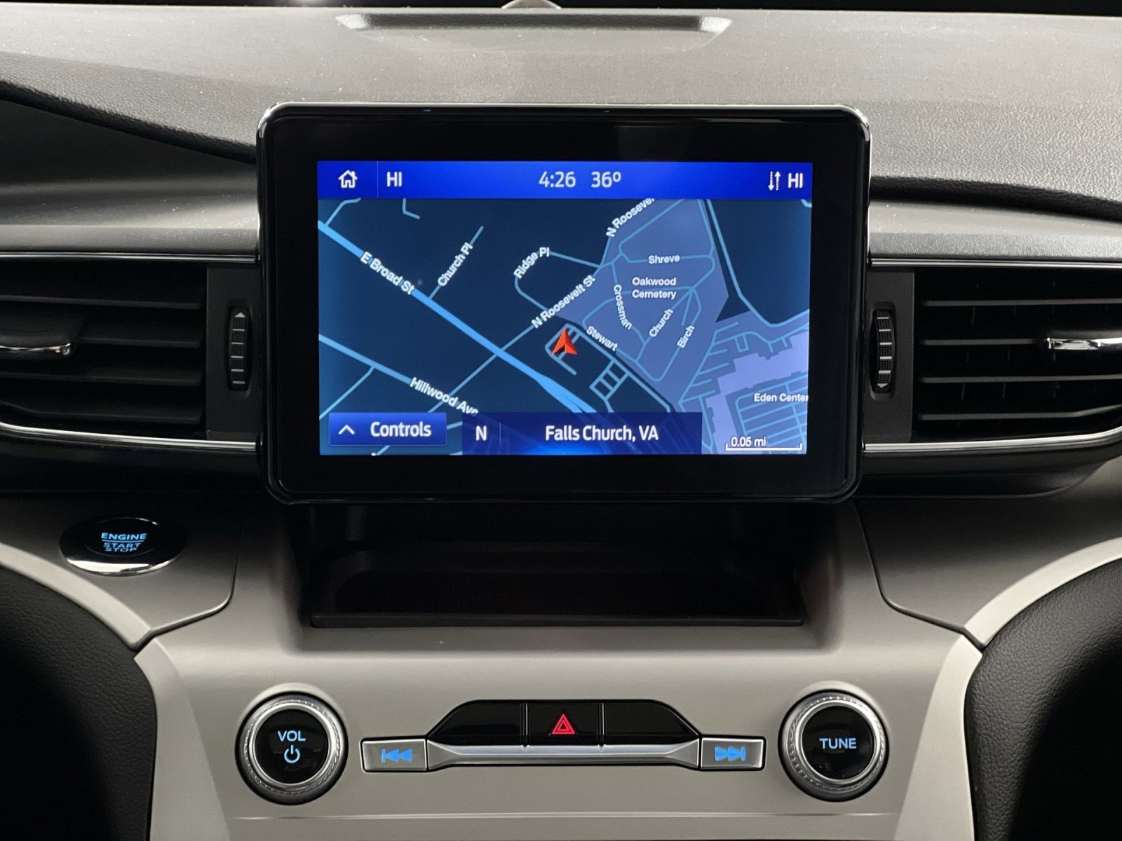 Certified 2022 Ford Explorer XLT w/ Equipment Group 202A image 19