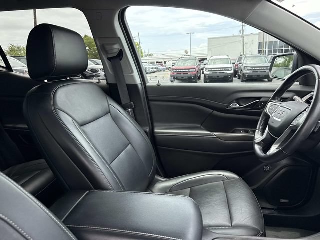 Used 2022 GMC Acadia SLT w/ Technology Package AWD/4WD image 11