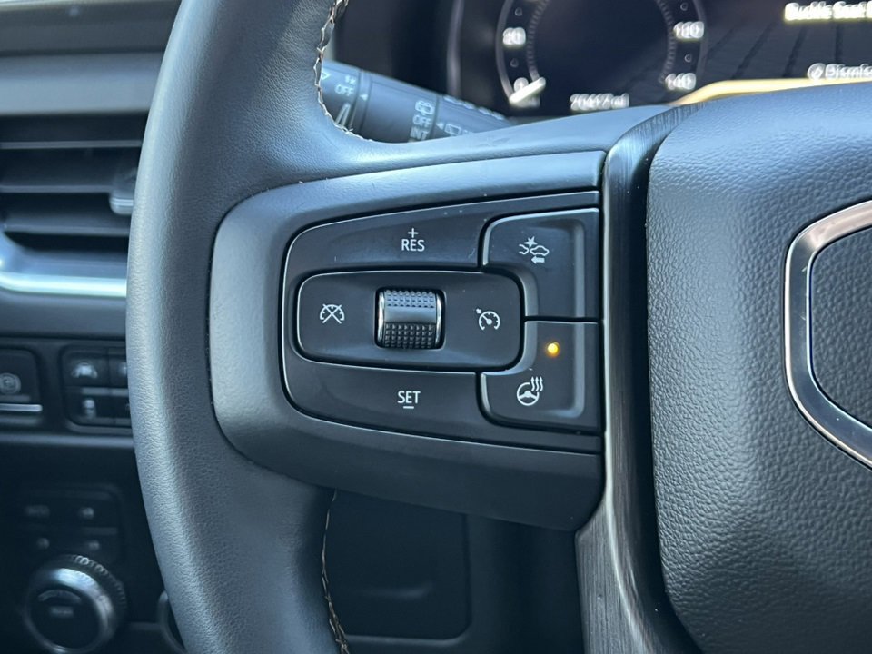 Used 2023 GMC Yukon XL AT4 image 29