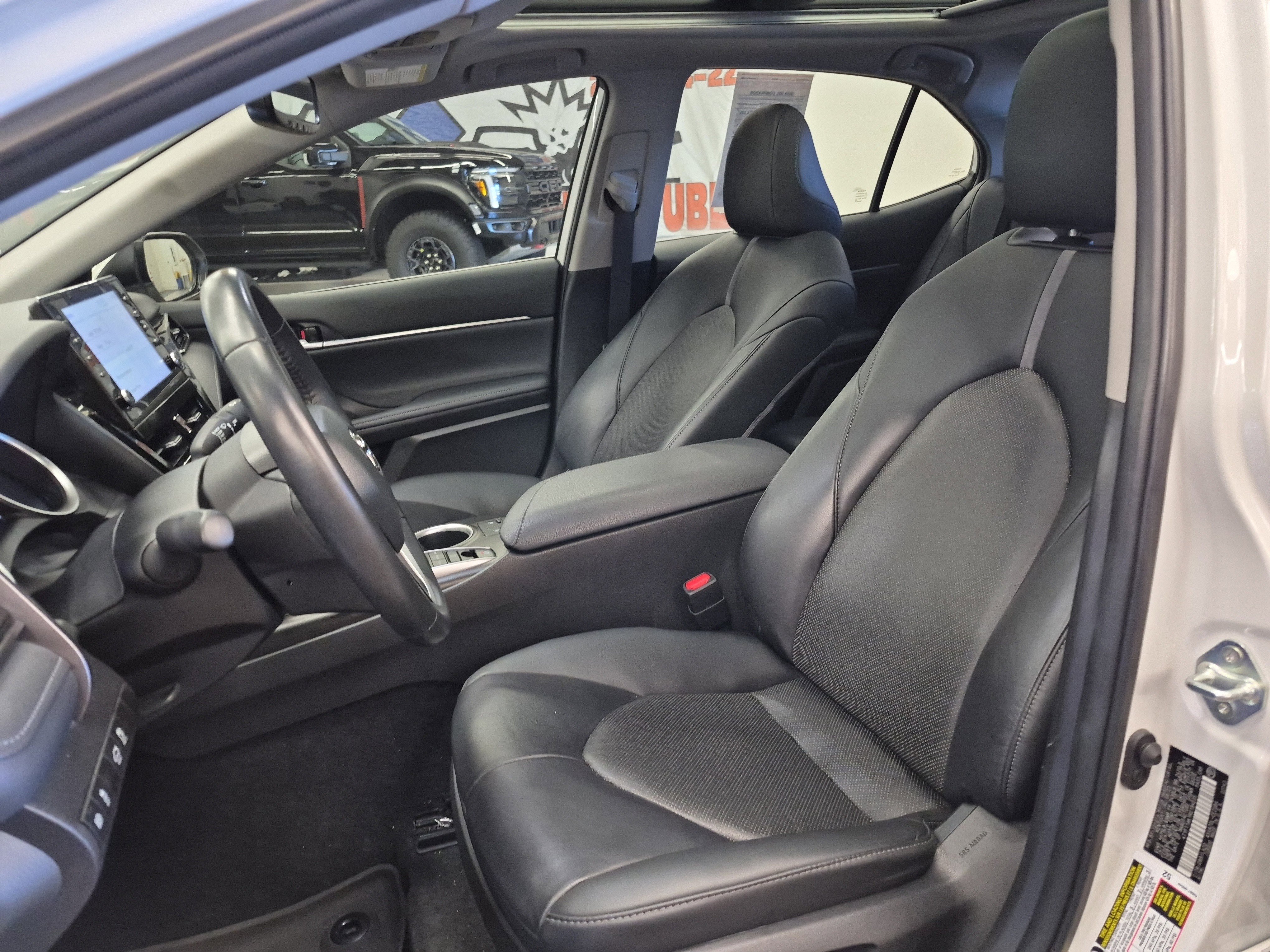Used 2024 Toyota Camry XLE FWD image 12