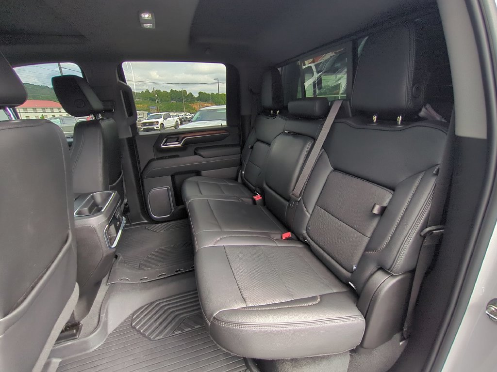 Used 2024 GMC Sierra 2500 Denali w/ Denali Reserve Package AWD/4WD image 15