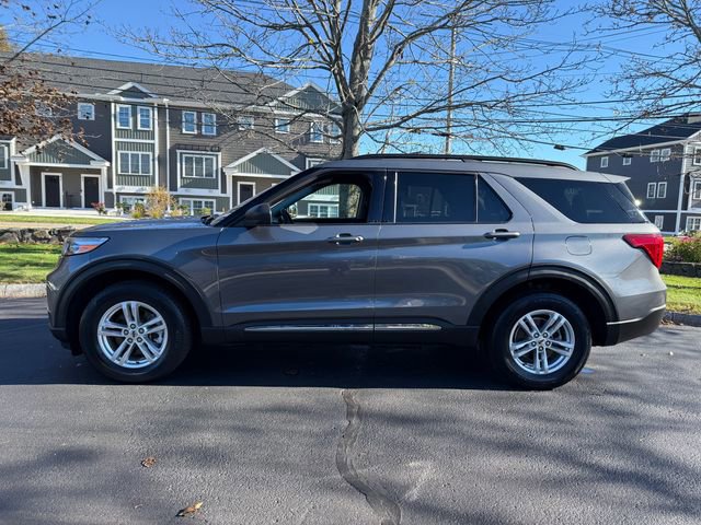 Certified 2022 Ford Explorer XLT image 2