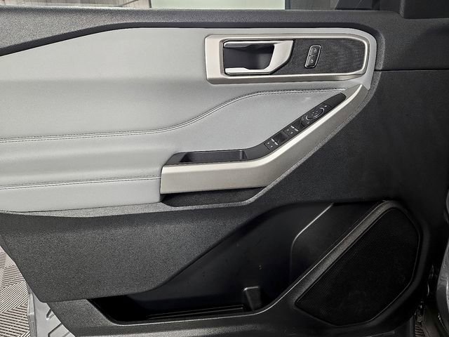 Certified 2023 Ford Explorer XLT w/ Equipment Group 202A image 13