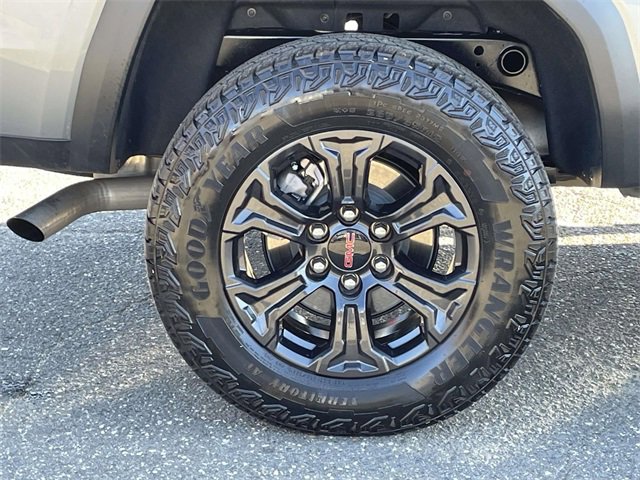 Used 2024 GMC Canyon Elevation w/ Elevation Premium Package image 7