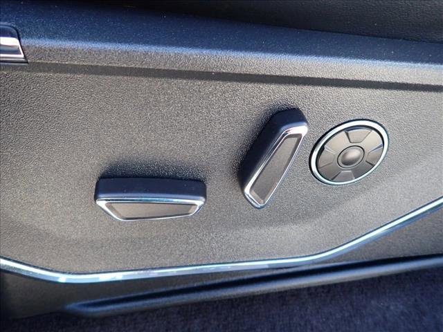 Certified 2022 Ford F150 Platinum w/ Equipment Group 701A High image 16