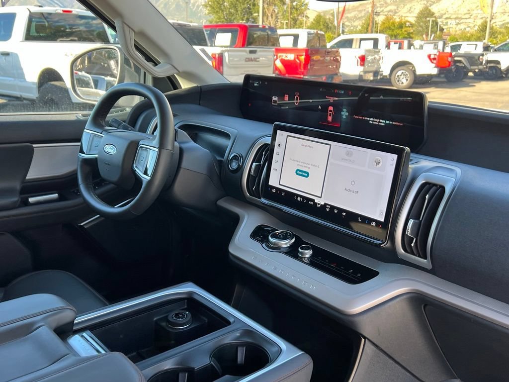 Certified 2025 Ford Expedition Active AWD/4WD image 17