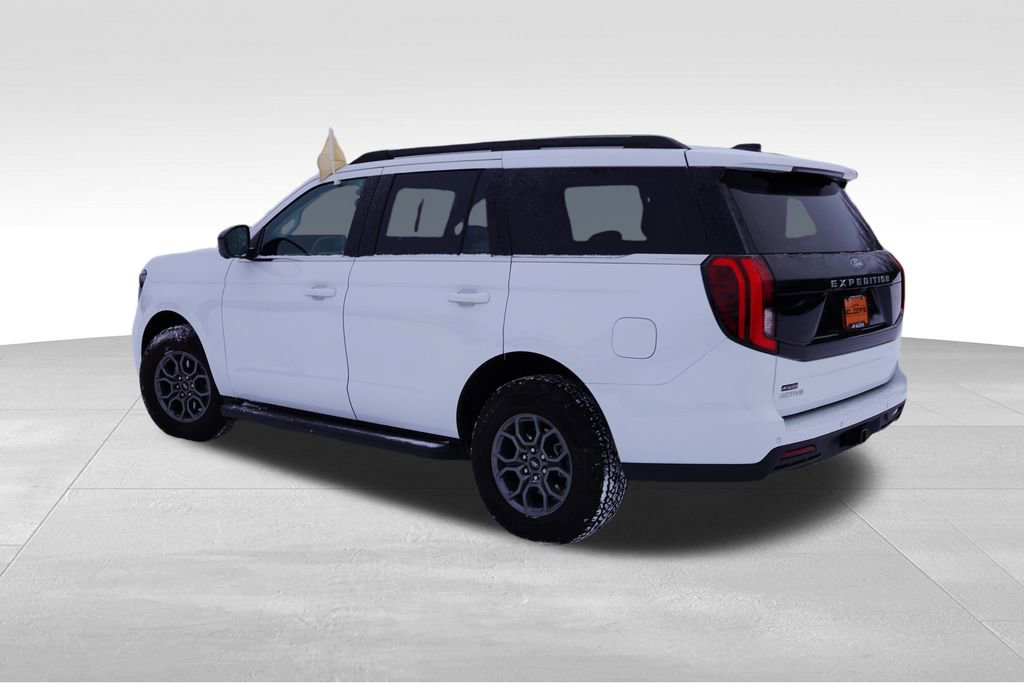 Certified 2025 Ford Expedition Active image 9