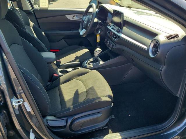 Used 2024 Kia Forte LXS image 19