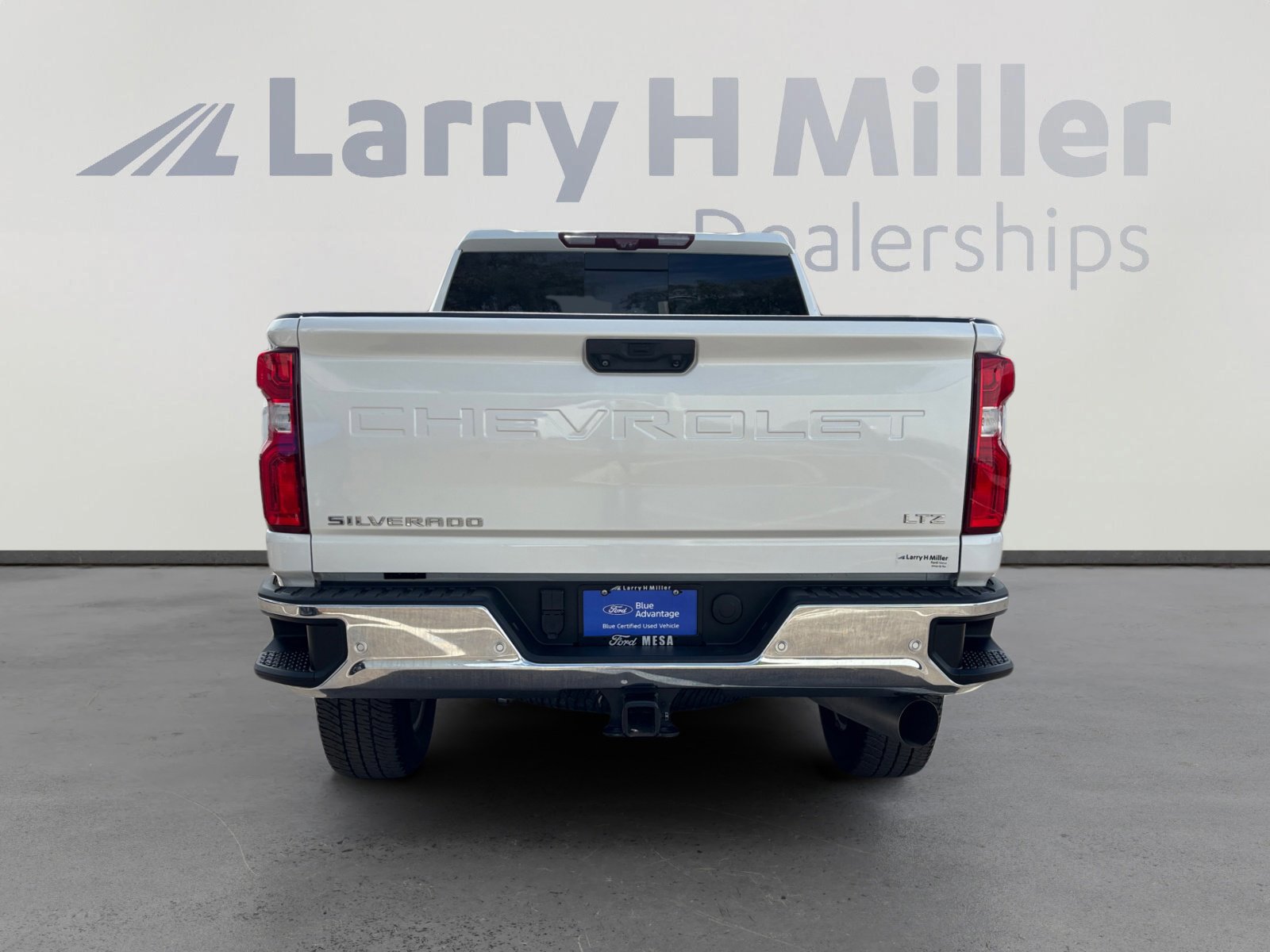 Used 2021 Chevrolet Silverado 2500 LTZ w/ LTZ Premium Package image 4