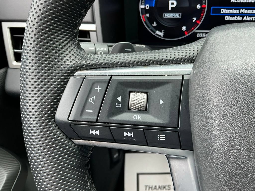 Used 2023 Mitsubishi Outlander SEL FWD image 40