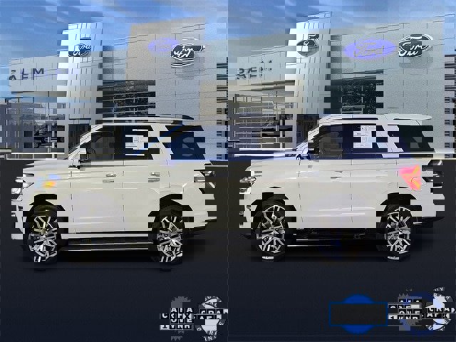 Certified 2023 Ford Expedition Limited image 5