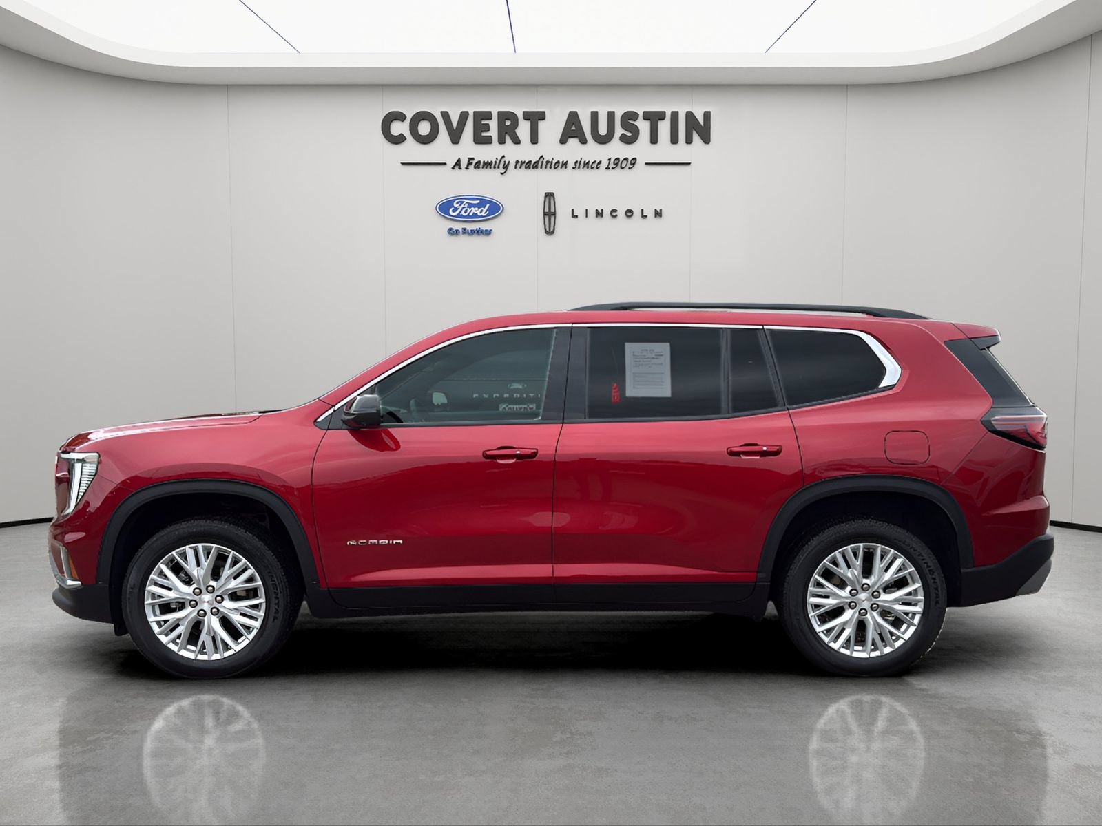 Used 2026 GMC Acadia Elevation w/ Elevation Premium Package FWD image 3