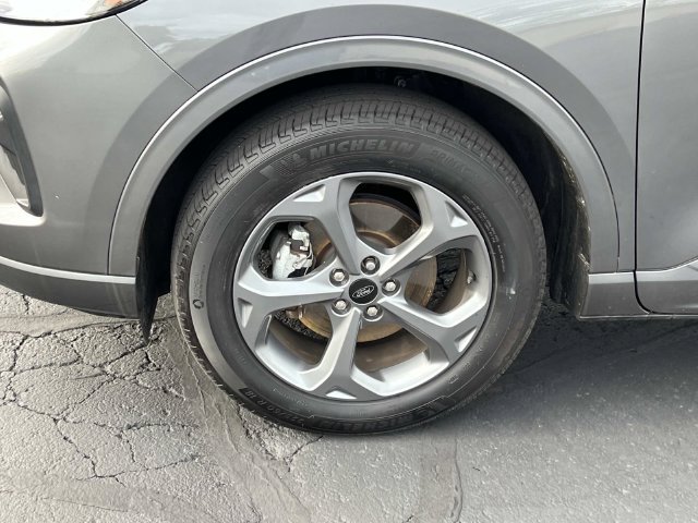 Certified 2024 Ford Escape ST-Line w/ Tech Pack #1 AWD/4WD image 10