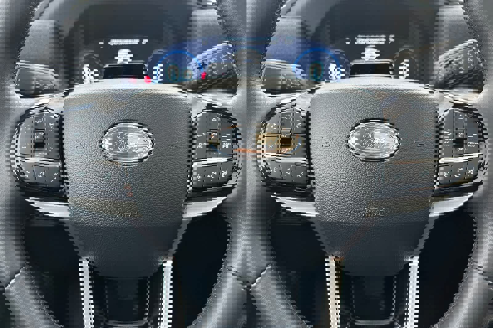 Certified 2025 Ford Explorer Platinum image 24