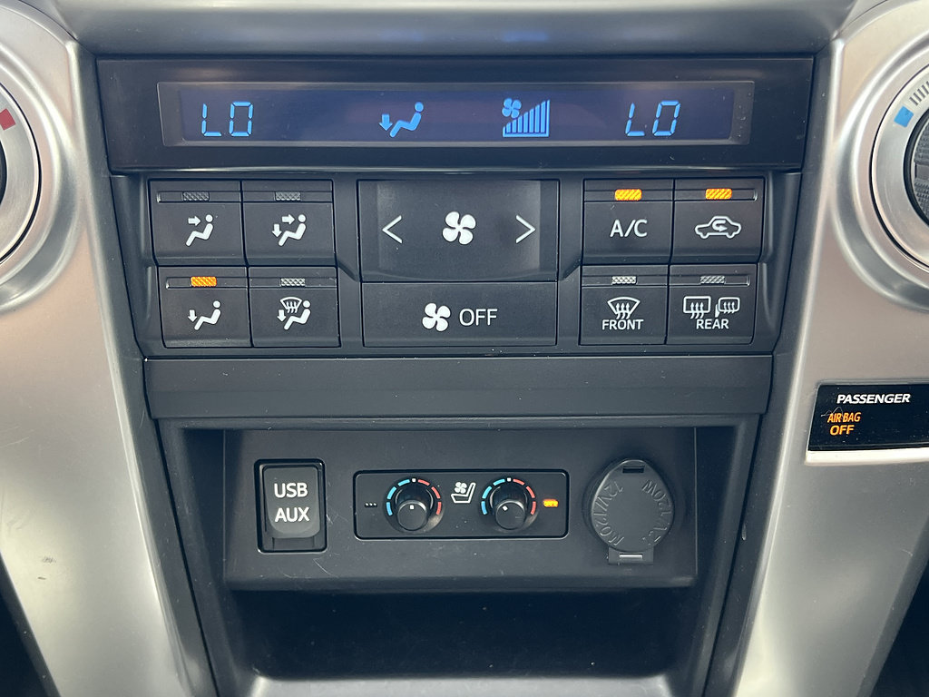 Used 2019 Toyota 4Runner Limited AWD/4WD image 24