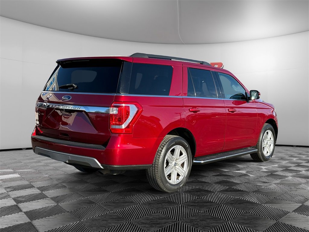 Certified 2019 Ford Expedition XLT w/ Equipment Group 202A image 5
