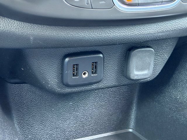 Used 2019 Chevrolet Traverse LT FWD image 20