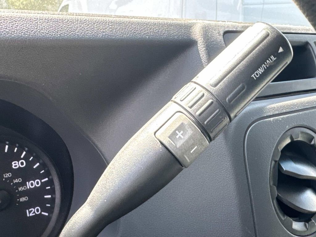 Certified 2021 Ford E-450 and Econoline 450 Super Duty w/ Power Windows & Locks Group image 27