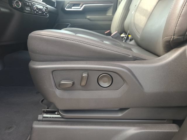 Used 2026 GMC Sierra 1500 SLT AWD/4WD image 21