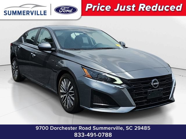 Used 2023 Nissan Altima 2.5 SV