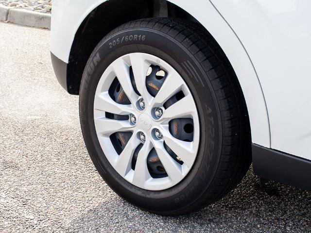 Used 2023 Kia Soul LX image 7