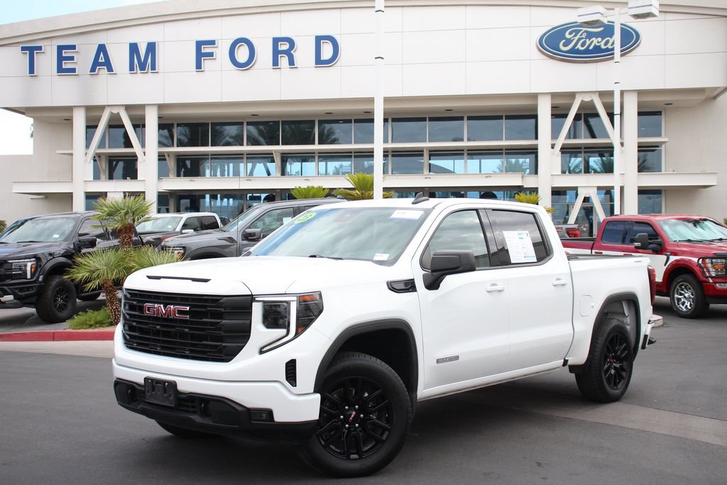 Used 2023 GMC Sierra 1500 Elevation AWD/4WD image 2