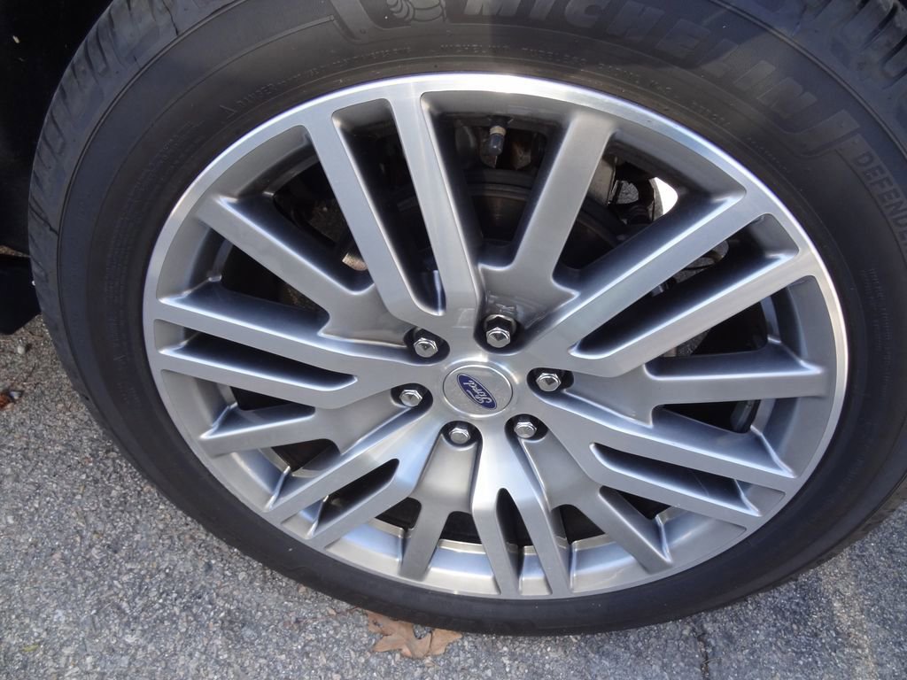 Certified 2023 Ford Expedition Max Platinum image 14