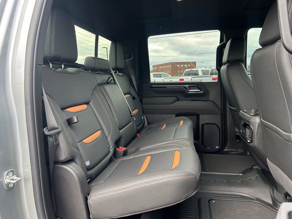 Used 2026 GMC Sierra 2500 AT4 w/ AT4 Preferred Package AWD/4WD image 32