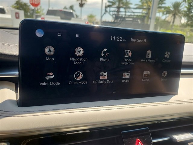 Used 2024 Genesis G70 2.5T image 25