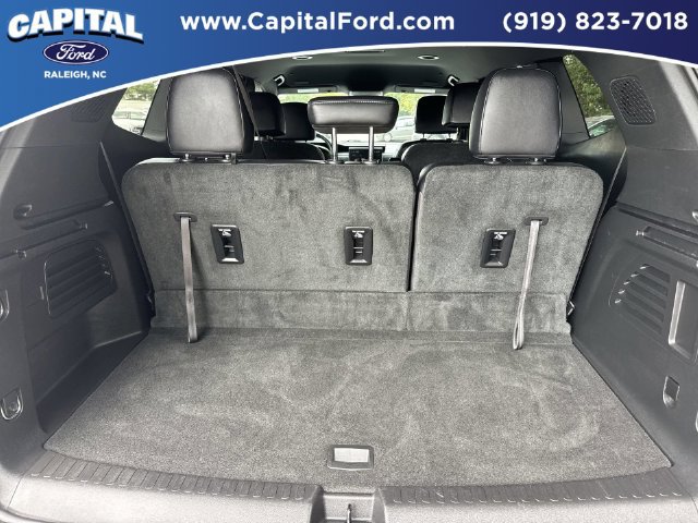 Used 2026 GMC Acadia Elevation w/ Elevation Premium Package FWD image 16