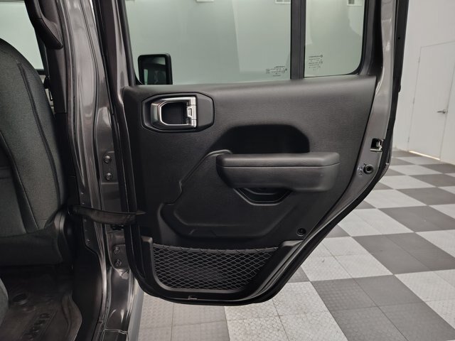 Used 2025 Jeep Gladiator Sport AWD/4WD image 26