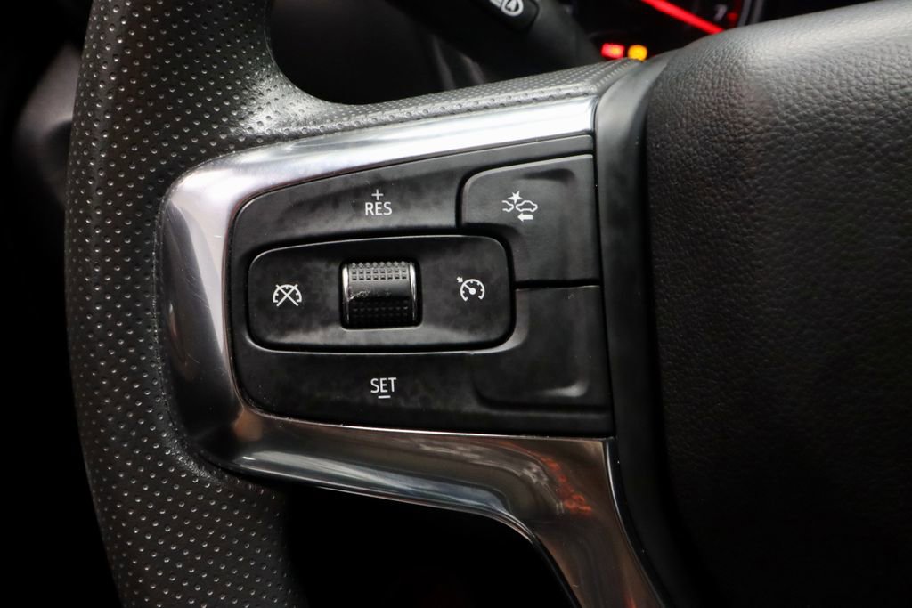 Used 2025 Chevrolet Blazer LT AWD/4WD image 27